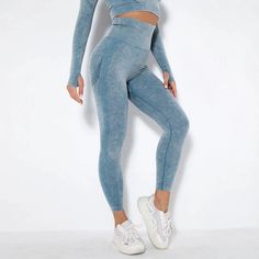 Zen Leggings. A comfortable fit with a sporty look for workouts, yoga or just hanging out. Feel comfortable and look great. Detail: Scrunch BootyWaist Type: High Material: Nylon, Spandex High Waisted Leggings Workout, Yoga Kurse, White Sports Bra, Spandex Leggings, Casual Sportswear, Gym Leggings, Leggings Design, Sport Bh, Sport Bra