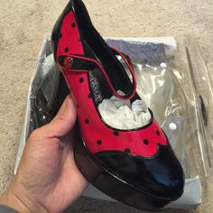 Ladybug Mary Jane Platforms. Brand New In Its Original Packaging. Size Small (7) Mary Jane Platforms, Funky Shoes, Platform Mary Janes, Swag Shoes, Closet Fashion, Crazy Shoes, Pretty Shoes, Sock Shoes, White Silver