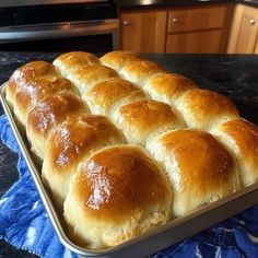 Best Soft & Fluffy Homemade Dinner Rolls, Homemade Yeast Rolls Recipe, Yeastless Dinner Rolls, Fluffy Rolls Recipe, Small Batch Yeast Rolls, Fleischmann's Rapid Rise Yeast Recipes, Easy Yeast Rolls Recipe Simple, Yeast Rolls Recipe Homemade Easy, Dinner Rolls With Active Dry Yeast