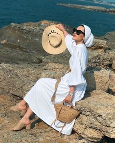 Outfit Ideas For The Beach, Ootd Hijab Casual Outfit Ideas, Ideas For The Beach, Hijab Outfit Ideas, Gaun Tulle