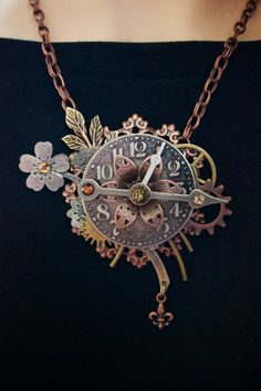 Steampunk Necklace - The Clock Arrangement - Clock Necklace - IN LOVE with this one too Steampunk Clockwork, Clock Pendant, Clock Necklace, Best Pic, Punk Necklace, Steampunk Pendant, Steampunk Clock