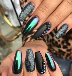 Chrome Nail Art, Chrome Nails Designs, Mirror Nails, Green Nail Designs, Green Nail, Dark Nails, Get Nails