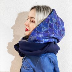 ✔ hood and infinity scarf.   ✔ colour: navy & gold ✔ double-sided hood.   ✔ material: high-quality cotton, body-friendly - pleasant, soft and fleshy. Certified with      Oeko-Tex Standard 100  ✔ perfect neck and shoulder protection and a great headdress.     An alternative to hats, protects against wind and cold, lightweight and comfortable.   ✔ it is like a hoodie - a hooded scarf can be worn all year round.   ✔ a hooded scarf is also a great and universal gift idea!   hand wash at 30oC no spin Universal Gift, Hooded Scarf, Navy Gold, Headdress, Infinity Scarf, Scarf Wrap, Scarf Accessory, Art Collection, Bathing Beauties