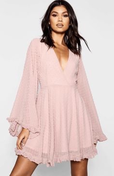 grad dresses Style Victoria Beckham, Gemma Collins, Cami Dresses, Peplum Tops, Mesh Corset, Matching Shoes, Skater Dresses, Short Kimono, Free Flowing