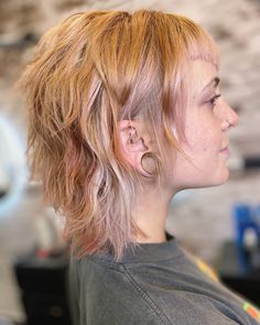 Mixie Cut: What's it? 30+ Best Mixie Haircut Examples Easy Everyday Hairstyles, Mullet Haircut, Cool Blonde, Fresh Hair, Unicorn Hair, Platinum Blonde Hair, Pixie Haircuts, Haircuts With Bangs, Dark Brown Hair