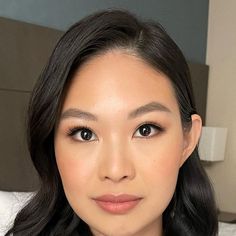 Natural Soft Glam Bridal Makeup, Asian Makeup Round Face, Small Eye Bridal Makeup, Wedding Makeup Asian Natural, Soft Glam Makeup Asian Round Face, Bridal Makeup For Asian Eyes, Coral Wedding Makeup, Makeup For Asian Women