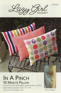 In A Pinch - 10 Minute Pillow Car Couch, Easy Gifts To Make, Lazy Girl Designs, Make Your Own Pillow, Easy Pillows, Cute Pillow, Pillow Projects, Bat Pattern, Holiday Fabric