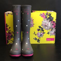 Joules Rain Boots Size 7 (Us) Joules Rain Boots, Hunter Boots, Winter Rain, Rubber Rain Boots, Rain Boots, Size 7, Women Shoes, Boots, Yellow