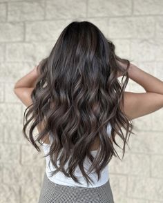 Dark Chocolate Brunette, Brunette Hair Styles, Dark Hair Hairstyles, Balayage For Dark Brown Hair, Best Fall Hair Colors, Brown Hair Dark Skin, Hair With Color, Brown Hair Dark, Chocolate Brunette