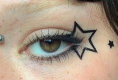 Graphic Makeup, Swag Makeup, Star Makeup, Smink Inspiration, Makijaż Smokey Eye, Dope Makeup, Edgy Makeup, Make Up Looks, Eye Makeup Art