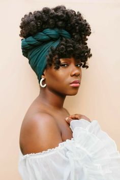 Head Wrap On Afro Hair, Women Turban Head Wraps, Head Wrap With Curly Hair, Curly Hair Head Wrap, Head Wrap Curly Hair, Afro Head Wrap, African Woman Photography, Black Woman Head Wrap