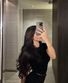 Spiegel Selfie, Cute Hair Accessories, Long Shiny Hair, Food Coma, Aesthetic Jewelry, Cute Hair, Girl Hair, Shiny Hair