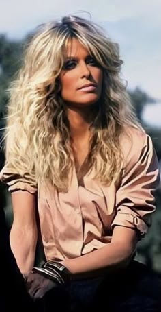 Farah Fawcett Hair, Fawcett Hair, 70s Hair, Long Blonde Hair