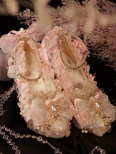 Flowers Blooming Floral Design Artificial Pearl Decorated Bow Accents Hime Lolita High Heels Cute Fairycore Shoes, Princess Ball Shoes, Royal High Shoes In Real Life, Royal High New Set, Princess Heels, Dr Shoes, Cute Shoes Heels, Kawaii Shoes, Flowers Blooming