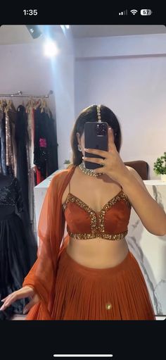 Indian Wedding Guest Outfit, Basic Blouse Designs, Indian Wedding Guest, Suits For Women Indian, Modern Indian Wedding, Indian Bridesmaid Dresses, Trendy Outfits Indian, Indian Outfits Lehenga