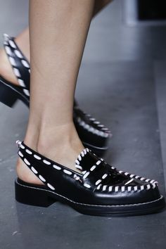 Black And White Shoes, Slingbacks, Louis Vuitton Men, Vogue Runway, Shoe Lover, Stylish Shoes, Shoe Style, White Shoes