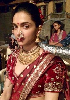 Pinterest: @pawank90 Kashibai Look, Kashta Saree, Deepika Padukone Style, Fav Character, Fashionable Saree Blouse Designs, Indian Saree Blouse