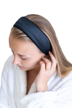 PRICES MAY VARY. BEAUTIFUL 100% PURE MULBERRY SILK SPA HEADBAND. Keeps hair off your face while washing, performing facials, using face masks, exfoliating, or applying makeup. PURE SILK PROTECTS YOUR HAIR. Silk prevents frizz and breakage around the hairline. Won’t cause hair creases. Perfect for holding thick or curly hair in place APPLY MAKEUP WITH EASE. Keeps cosmetics out of your hair, making it easier to apply and blend moisturizer, sunscreen, and cover makeup EASILY ADJUSTABLE. Fits all he Facial Headband, Face Skincare, Washing Face, Spa Headband, Silk Headband, Headband For Women, Face Roller, Black Curly Hair, Silk Accessories