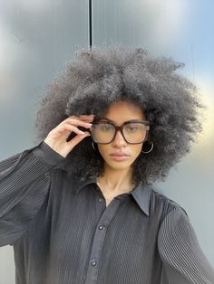 Square Glasses Women, Rave Hairstyles, Soft Feminine Outfits, Feminine Outfits, Natural Afro Hairstyles, Going Out Hairstyles, Pin Up Hair, Natural Hair Beauty, Easy Summer Hairstyles