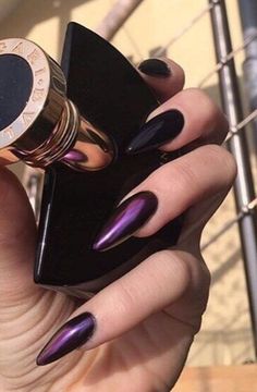 Perpel Nail, Purple Black Nails, Metallic Nail Designs, Nail Design 2023, Black And Purple Nails, Purple And Silver Nails, Black Chrome Nails, Metallic Nails Design