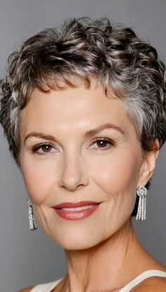 30 Short Hairstyles for Women Over 70 - Stylish Hair Ideas Hairstyles For Over 70 Year Old Women, Short Layered Curly Hair, Short Haircuts Ideas, Grey Hairstyles, Saggy Neck, Mom Dresses, Shaggy Hairstyles, Gray Hairstyles, Pixie Haircut Ideas