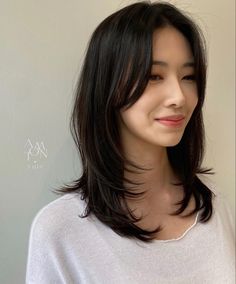 Long Hairstyles For Girls, Rachel Vennya, Haircuts For Medium Length Hair, Hair Inspiration Long, Hairstyles For Girls, Transparent Dress, Hair Idea