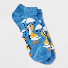 Add vibrant prints to your sock collection with these Women's Rainy Ducks Low Cut Socks - Denim Blue 4-10. Made from lightweight fabric, it offers all day comfort. These socks come with added spandex that will stay in place for a secure fit. Suitable for everyday use, these low-cut socks make a practical and cute addition to your wardrobe essentials. Silly Socks, Socks Design, Sock Collection, Boys Closet, Wishlist 2024, Low Cut Socks, Leighton Meester, Sock Animals, Rubber Ducky