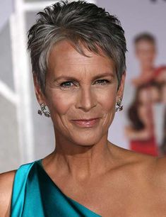 Jamie Lee Curtis Haircut Back View, Hair For Short Haircuts, Short Hairstyle Women Over 60, Women’s Short Haircuts, Short Haircuts For Women Over 60, Short Grey Hair Over 60, Short Hairstyles Over 50, Salt And Pepper Hair, Lee Curtis