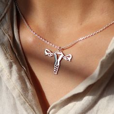 Aesthetic Stethoscope, Anatomy Jewelry, Biology Jewelry, Doctor Jewelry, Doctor Aesthetic, Medical Tips, Female Reproductive System, Science Jewelry, Medical Jewelry