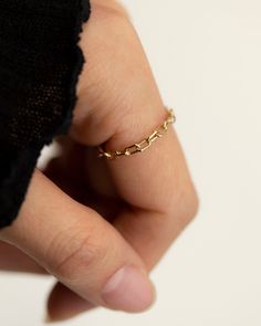 Paperclip Chain Ring - It's a simple and classic everyday jewelry that adds a beautiful sparkle to your finger :)   Perfect as a stacking ring or by itself. 14k gold filled.  ■ SHIPPING UPGRADES You can find shipping upgrades options in the drop bar menu when you check out.  * Within the U.S Regular First-class : 2-6 business days Priority : 2-3days Express : 1-2 days * International International Priority : 6-10 Business days Rush International Express : 3-6 business days * Our current processi Classic Gold Chain Rings As Gifts, Classic Gold Chain Rings For Gifts, Classic Rings With Gold Chain For Gift, Minimalist Yellow Gold Oval Link Ring, Classic 14k Gold Chain Ring With Oval Link, Classic 14k Gold Oval Link Chain Ring, Everyday Ring Jewelry With Adjustable Chain, Gold Minimalist Link Ring, Everyday Ring With Adjustable Chain