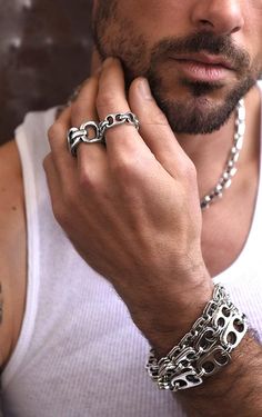 King Baby Jewelry, Infinity Band Ring, Mens Designer Jewelry, Baby Pop, Infinity Band, Jewelry King, Trends For 2024, King Baby, Pop Top