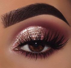 Wine Dress Makeup, Maroon Makeup, Burgundy Makeup Look, Burgundy Eye Makeup, Maroon Eyeshadow, Burgundy Eyeshadow, Quinceanera Makeup, Burgundy Makeup, Pink Eyeshadow Look