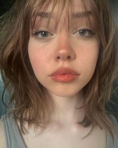 Taylor Swift Bangs, Freckles Makeup, Perfect People, Lip Fillers, Girl Short Hair, Insta Photo Ideas, Makeup Inspo, Fashion Makeup, Makeup Inspiration