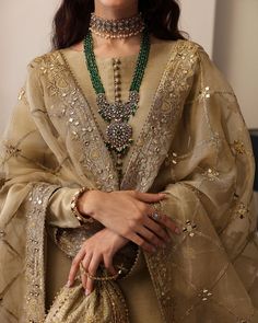 Gold Dupatta, Faiza Saqlain, Latest Bridal Dresses, Pakistani Wedding Outfits, Desi Fashion Casual, Indian Fashion Saree, Dress Design Patterns, Western Outfits Women, Embroidered Organza