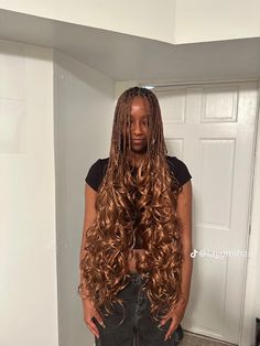 Ginger Brown French Curl Braids, Colour 350 French Curl Braids, 22 Inch Braids, Colour 30 French Curl Braids, French Curls With Layers, Layered French Curl Braids Red, French Curls Braids Black Women Ginger, 30 French Curl Braids, Long Layered Braids