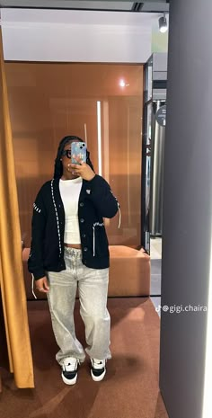 Hoodie And Jacket Combo, Cheap Streetwear Puffer Jacket For Fall, Thanks Giving Outfits Women Black, Gray Jeans Outfit Black Woman, Stockholm Style Black Women, Autumn Outfits Black Women, Baddie Fall Fits, Brown Fall Cardigan For Streetwear, Trendy Brown Winter Puffer Jacket