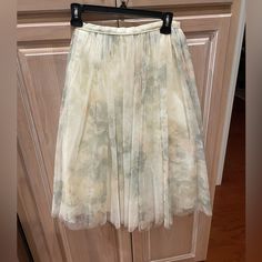 Jenny Yoo Ivory Sage Tulle Lucy Skirt Formal Tea Length Us Sz 12 Great Condition Second Picture Shows Print On A Different Jenny Yoo Dress- It Shows Up Better In Photo Jenny Yoo, Green Cream, Tea Length, Picture Show, Tulle Skirt, Womens Skirt, Size 12, Tea, Skirt