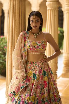 Seema Gujral, Indian Outfits Lehenga, Floral Lehenga, Applique Work, Red Lehenga, Indian Bridal Fashion, Net Dupatta, Lehenga Designs, Indian Fashion Designers