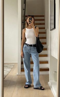 White Tank Top Outfit, Slim Fit Crop Top, Trendy Denim, Fashion 2024, Mode Inspo, Styling Ideas, Basic Outfits