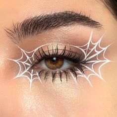 Halloween Eyeliner Spiderweb, Spiderweb Makeup Halloween, Big Mood Mascara, Spiderweb Makeup, Thick It Stick It, Water Activated Liner, Spider Web Makeup, Taupe Palette, Maquillage Halloween Simple