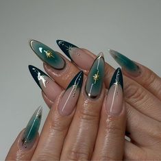 Almond Nails Green And Gold, Dark Green Coffin Nail Ideas, Dark Green Nails Prom, Almond Nails Dark Green, Nails With Dark Green, Dark Green French Tips, Uñas Dark Aesthetic, Almond Nail Inspo 2024, Dark Green Almond Nails