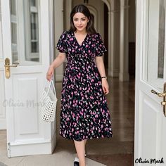 Olivia Mark - Elegant Black Tulip Maxi Dress Travel Apparel, Black Tulips, Fitted Mini Dress, Sleeveless Bodycon Dress, Sequin Party Dress, Bubble Sleeve, Sleeves Clothing, Round Neck Dresses, Home Dress