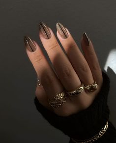 Nye Nails, Black Nails With Glitter, Unghie Nail Art, Nail Swag, Dark Nails, Brown Nails, Minimalist Nails, Pretty Acrylic Nails