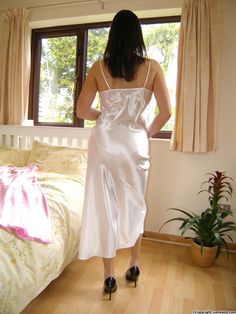 Beautiful Nightgown, Womens Sleepwear, Lingerie Satin, Satin Nightie, Pink Satin Dress, Long Nightgown, Nice Clothes, Dress Pin, Related Images