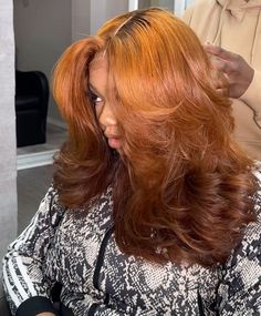 Autumn Hair Colors Black Women, Hair Color Ideas For Caramel Skin Tone, Ginger And Dark Brown Hair, Ombré Ginger Hair, Ombre Hair Color Black Women, Ginger And Blonde Hair Black Women, Fall Hair Colors For Black Women, Traditional Sewin, Short Braid Hairstyles