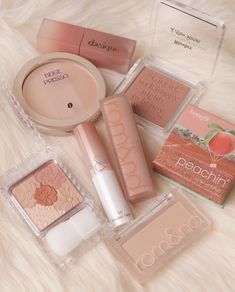 use my yesstyle code BAOLT11 for $$$ off your yesstyle order :-) Warm Tone Makeup, Korean Makeup Brands, Alat Makeup, Peach Makeup, Chinese Makeup, Makeup Accesories, Asian Makeup