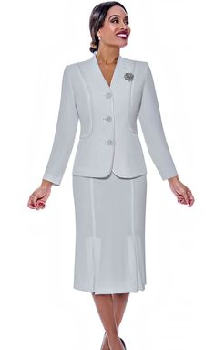 Stacy Adams Church Suit By BenMarc Fully Lined 2-pieces skirt Set Featuring four pleats in the front of the skirt Rhinestones removable pin on the lapel Jacket is 25 inches and the skirt is 28 inches Perfect usher suit or business suit Ben Marc International Usher Suits, Tuxedo Accessories, Godet Skirt, Women Church Suits, Collarless Jacket, Church Suits, Designer Suit, Ladies Suits, 2 Piece Skirt Set