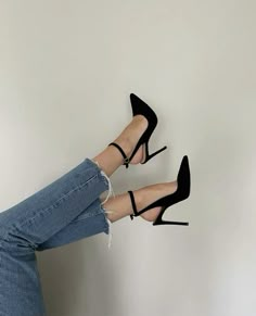 Jeans And Heels Outfit, Classy Heels, Fancy Heels, Dr Shoes, Heels Classy, Stunning Shoes