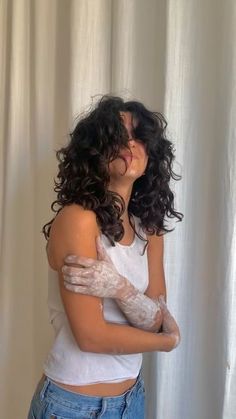 Short Hair Ideas Curly, 2b Medium Hair, Short 2b Curly Hair, Curly Hair With Side Part, Square Face Curly Hair, Layered Curly Hair With Bangs, Wavy Hair Haircut, Layered Curly Hairstyles, Wavy Hair Medium