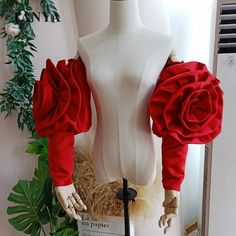 Rose Themed Outfit, Flower Romantic, Red Rose Dress, Rose Sleeve, Big Floral, Idee Cricut, Pinned Post, Flower Sleeve